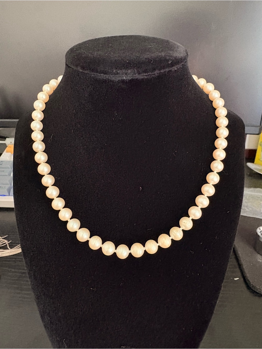 Vintage Cream Imitation Glass Pearl Necklace 15"